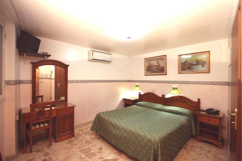 Hotel Cortese Palermo Room photo